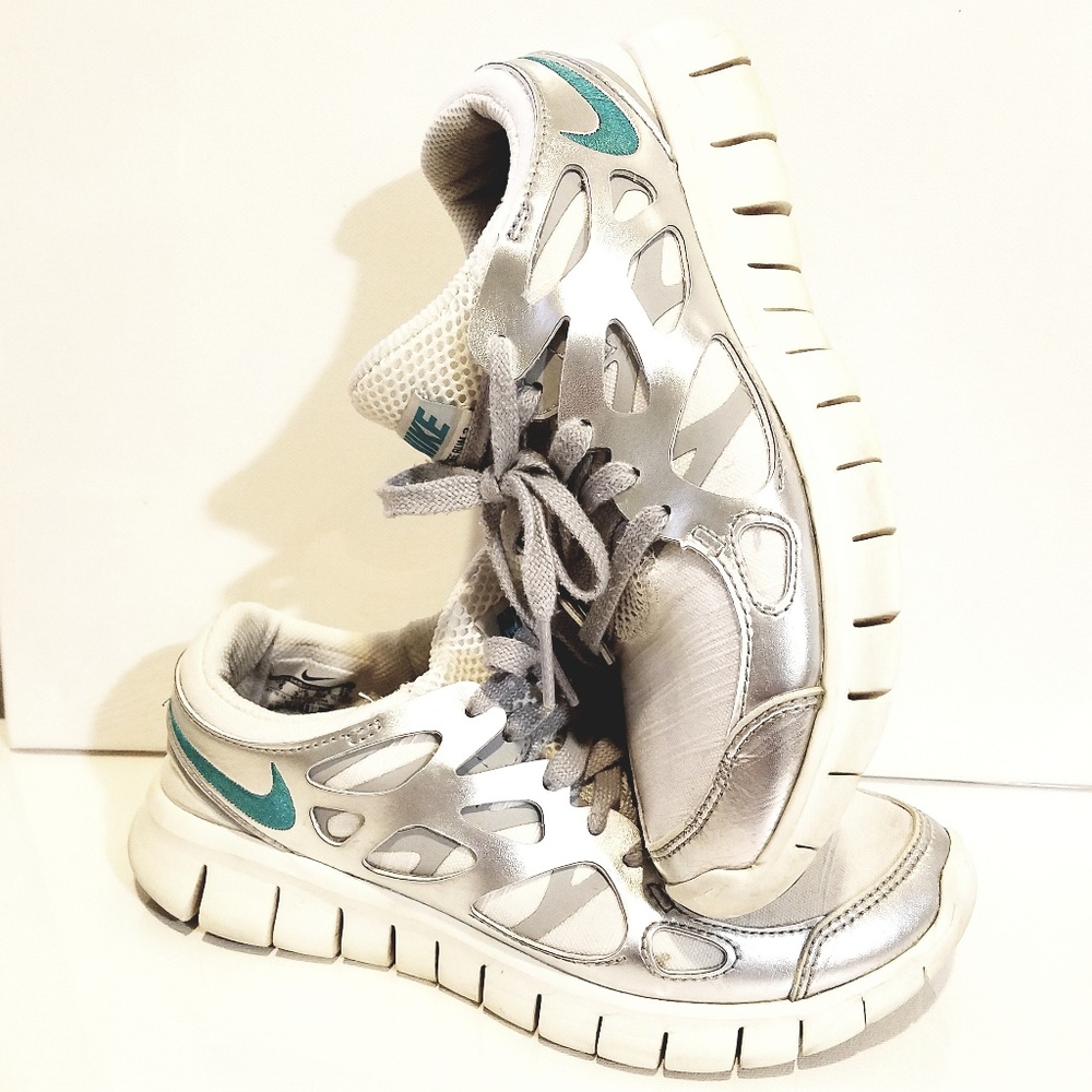 Women's Nike Free Running shoes size 6
